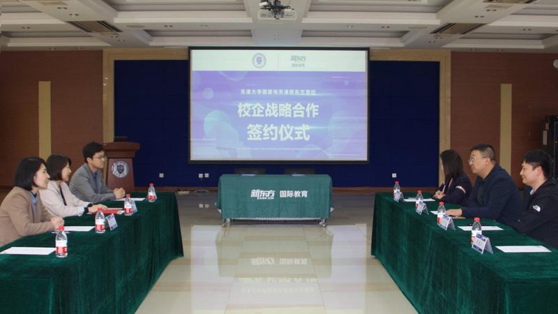 成人高考成绩查询通常有以下几种方法：