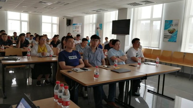 广州叉车培训：入门必备条件解析**