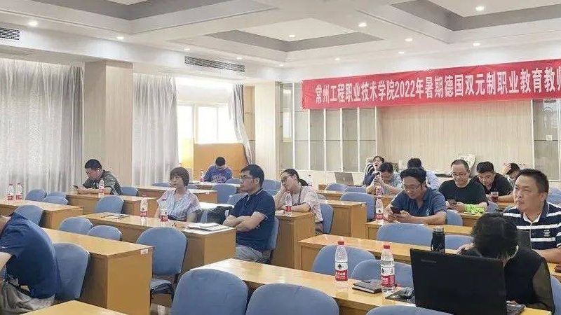 小标题：选择机构，关注这些关键指标